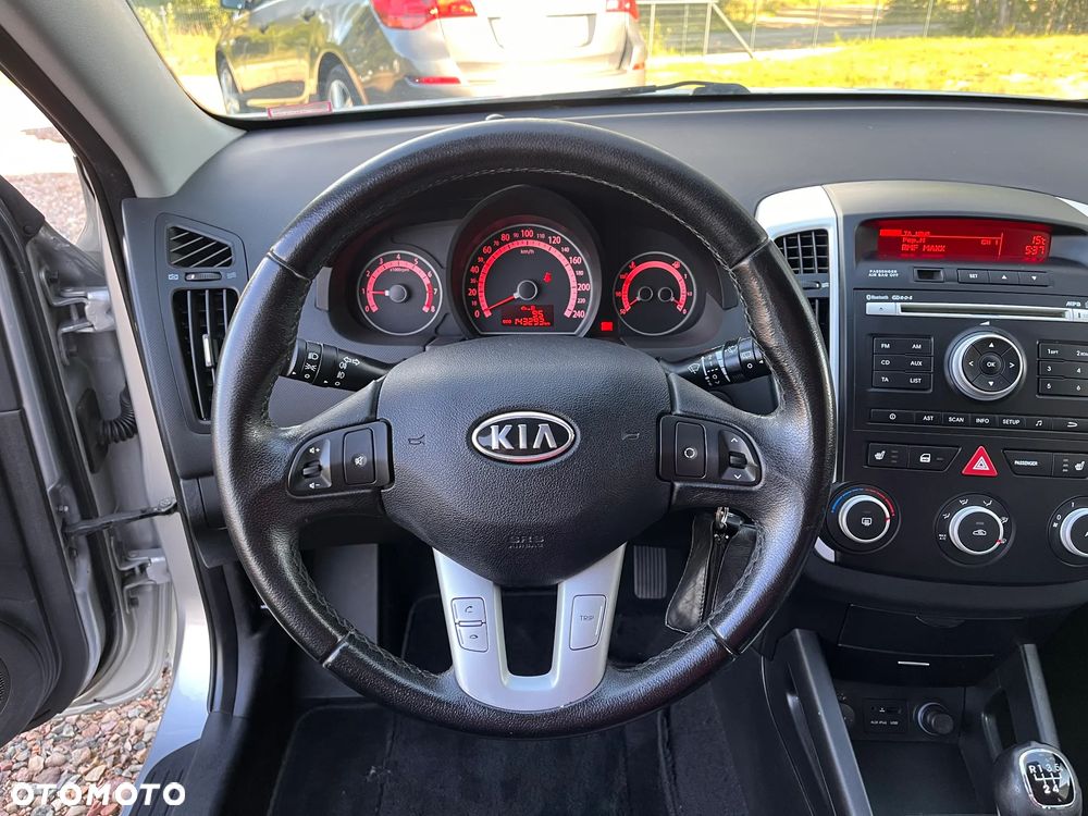 Kia Ceed 1.4 Comfort + - 25