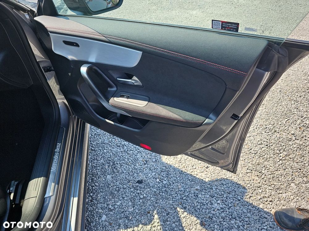 Mercedes-Benz CLA 200 AMG Line 7G-DCT - 26