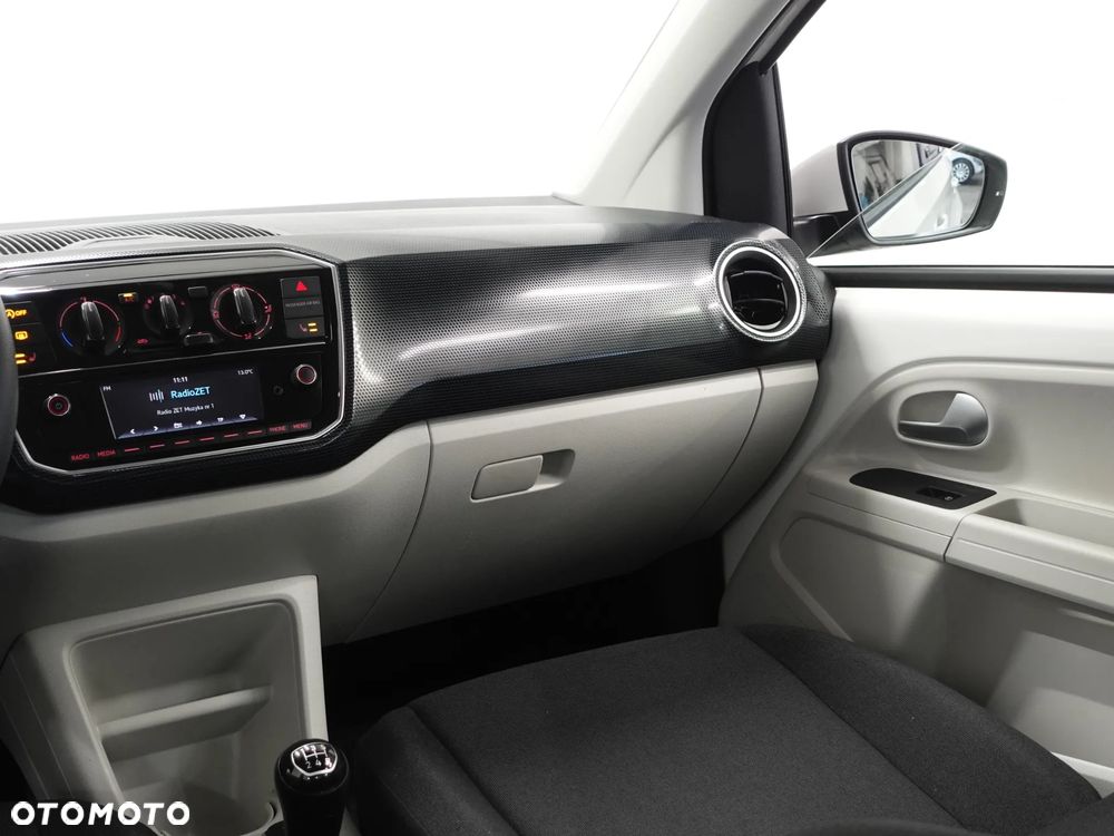 Volkswagen up! - 28