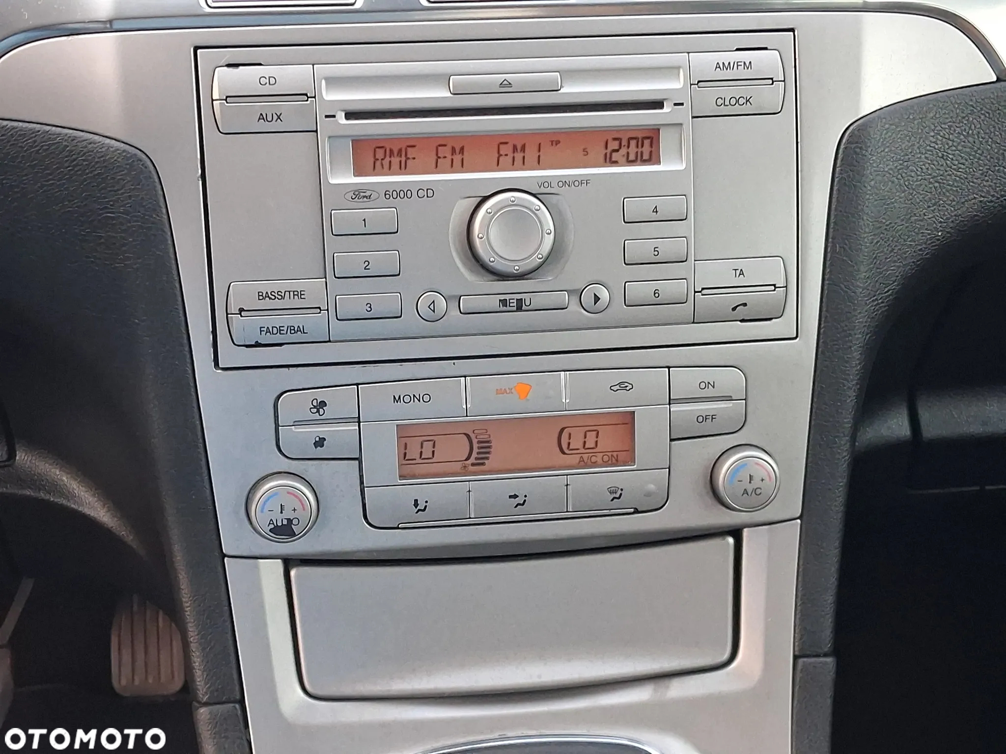 Ford S-Max 2.0 Ambiente - 10