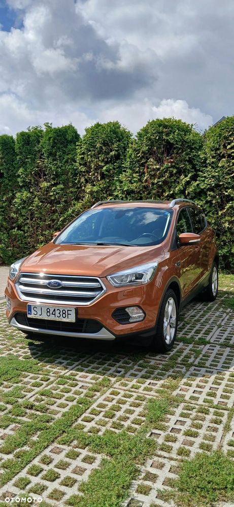 Ford Kuga - 1