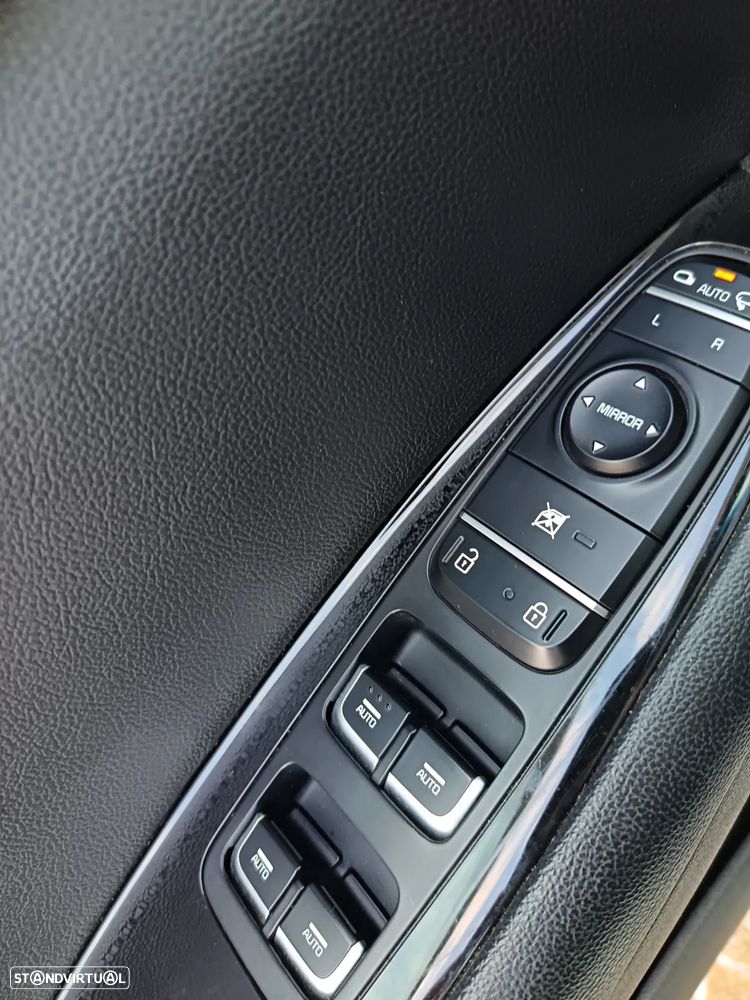 Kia Optima 2.0 CVVT PHEV - 22