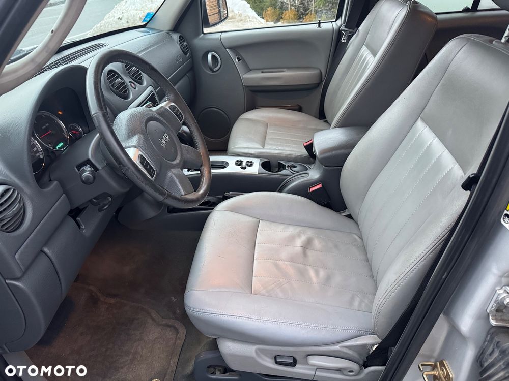 Jeep Cherokee 2.8 CRD Automatik Limited - 17