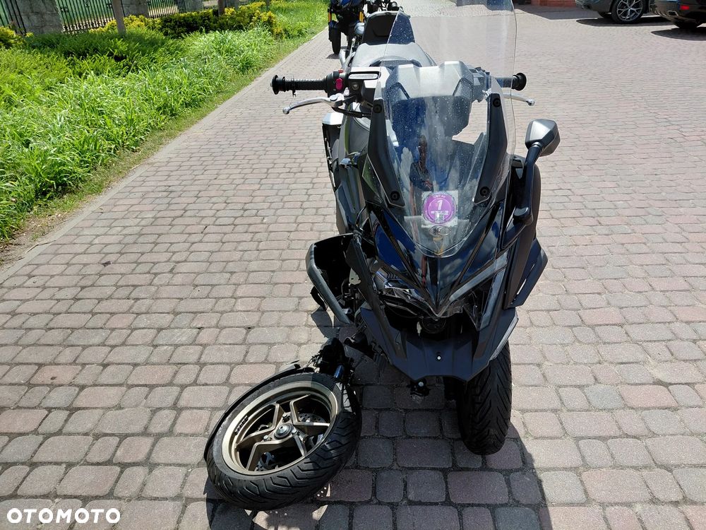 Kymco CV3 - 8