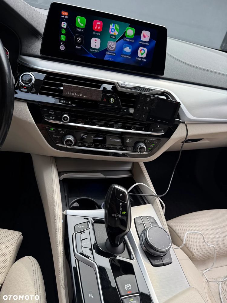 BMW Seria 5 530i M Sport sport - 17