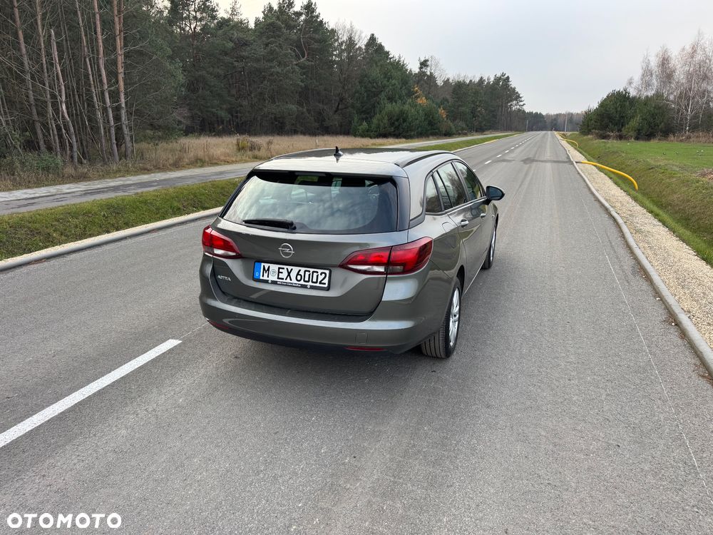 Opel Astra 1.4 Turbo 120 Jahre - 6