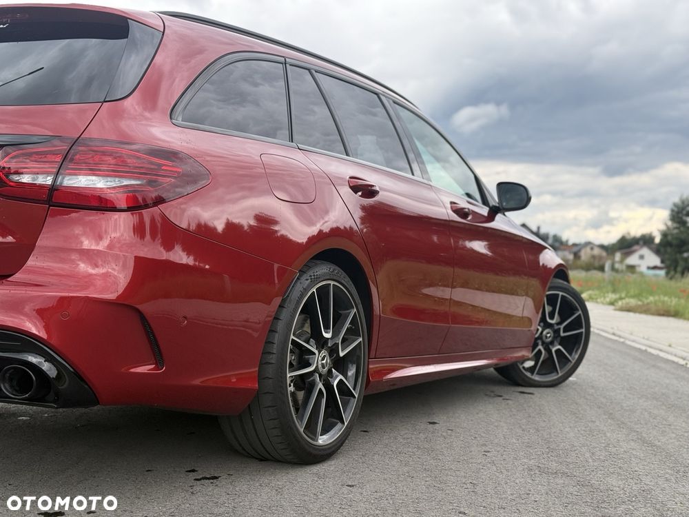 Mercedes-Benz Klasa C 300 9G-TRONIC AMG Line - 15