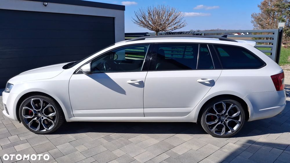 Skoda Octavia 2.0 TDI DSG RS - 6