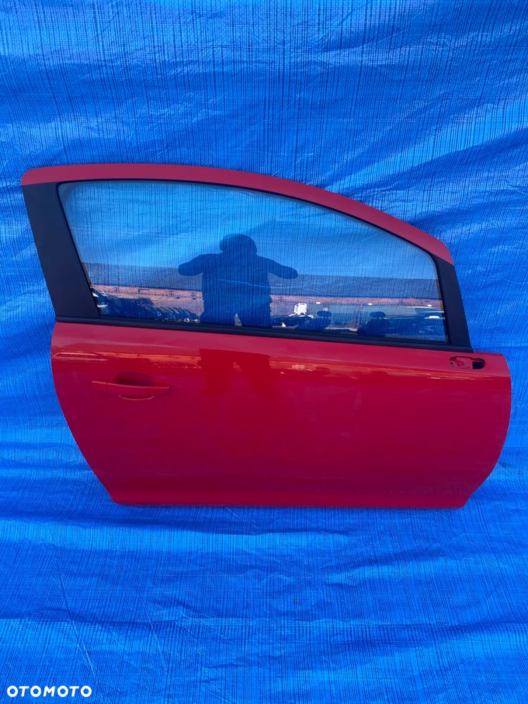 DRZWI PRAWY PRZÓD PRAWE PRZEDNIE CORSA D 2011 CZERWONE - 1