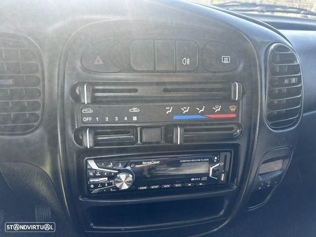 Hyundai H1 2.5 TD 6 LUGARES - 12