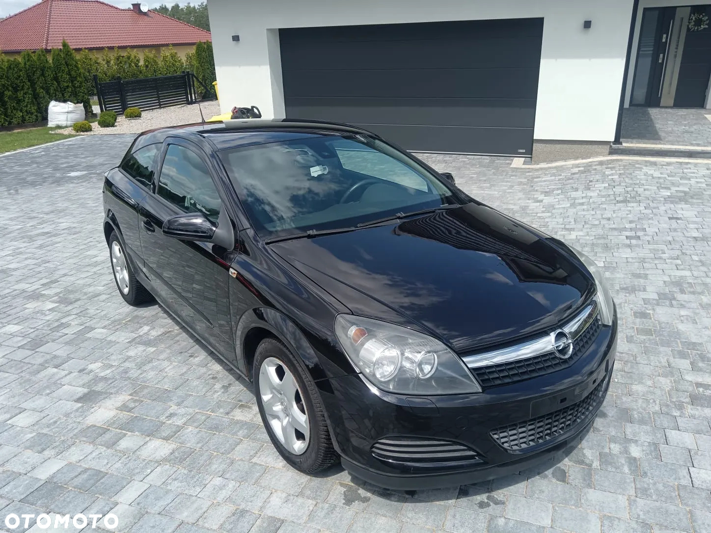 Opel Astra GTC 1.6 - 5