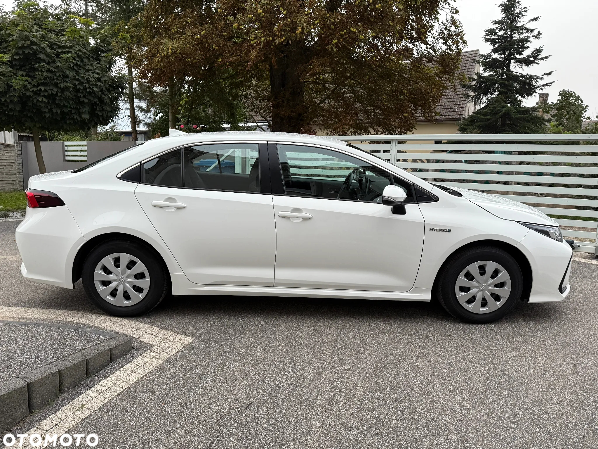 Toyota Corolla 1.8 Hybrid Active - 8
