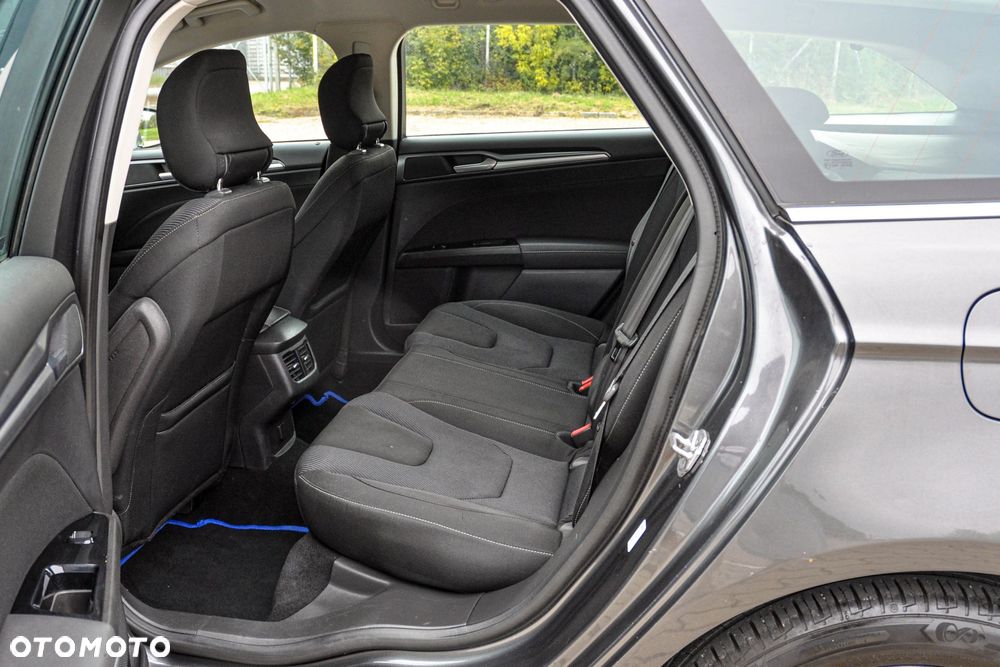 Ford Mondeo - 8