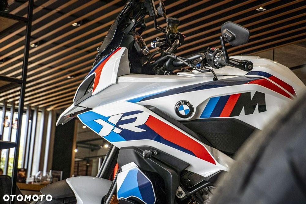 BMW XR - 5