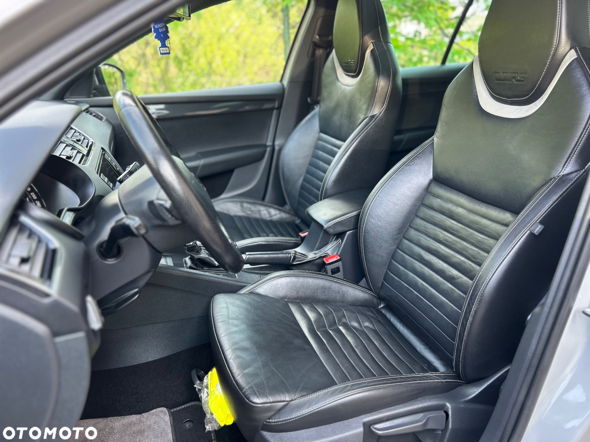 Skoda Octavia 2.0 TDI (Green tec) DSG RS - 25