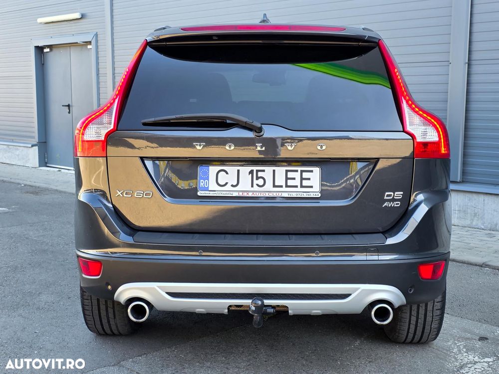 Volvo XC 60 D5 AWD Aut. Summum - 11