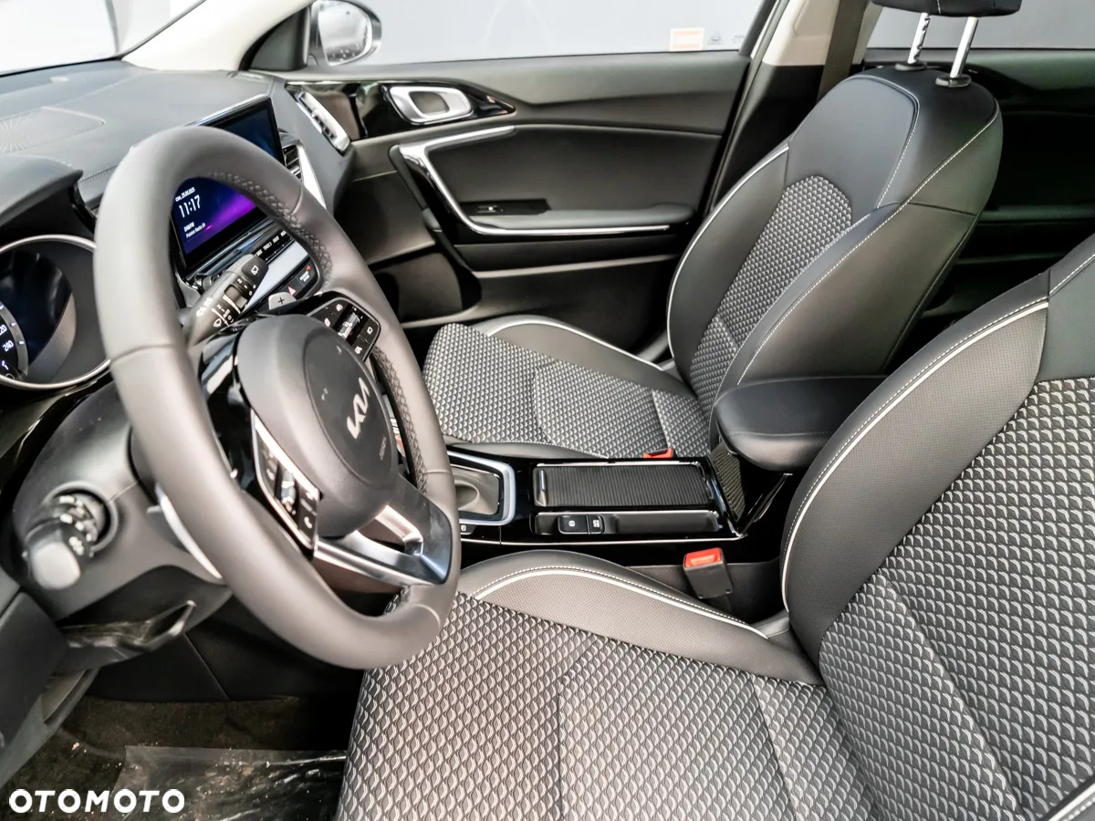 Kia Ceed 1.5 T-GDI Tribute DCT - 22