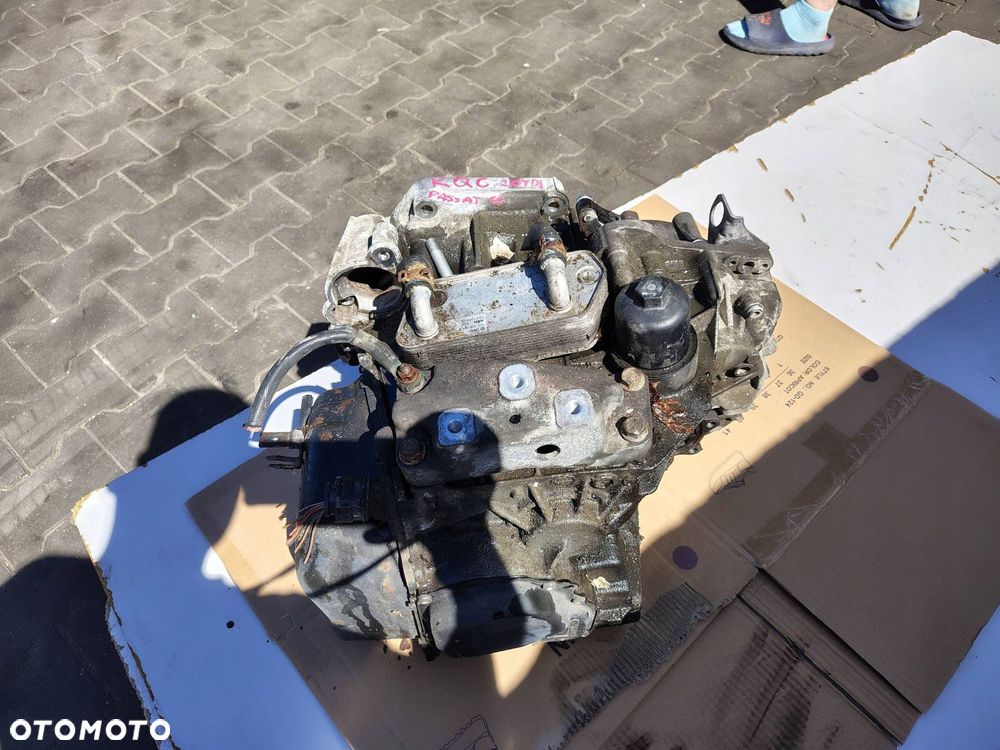 SKRZYNIA BIEGÓW AUTOMAT KQC VOLKSWAGEN PASSAT CC 2.0 TDI - 1