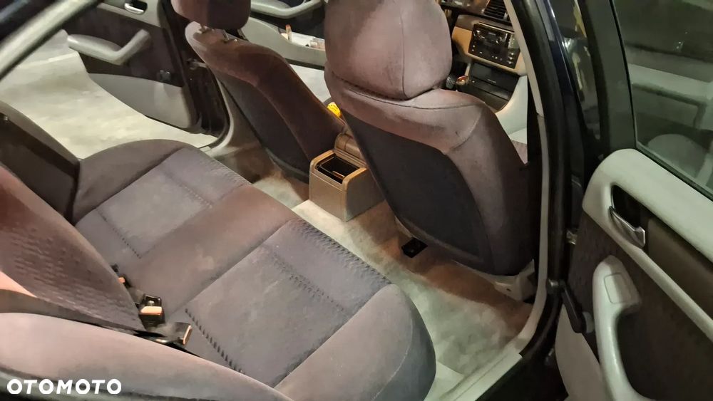 BMW Seria 3 - 22
