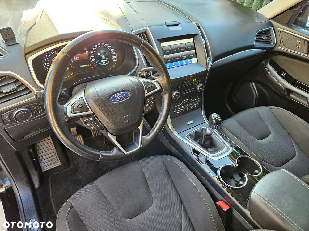 Ford S-Max 1.5 EcoBoost Titanium - 23