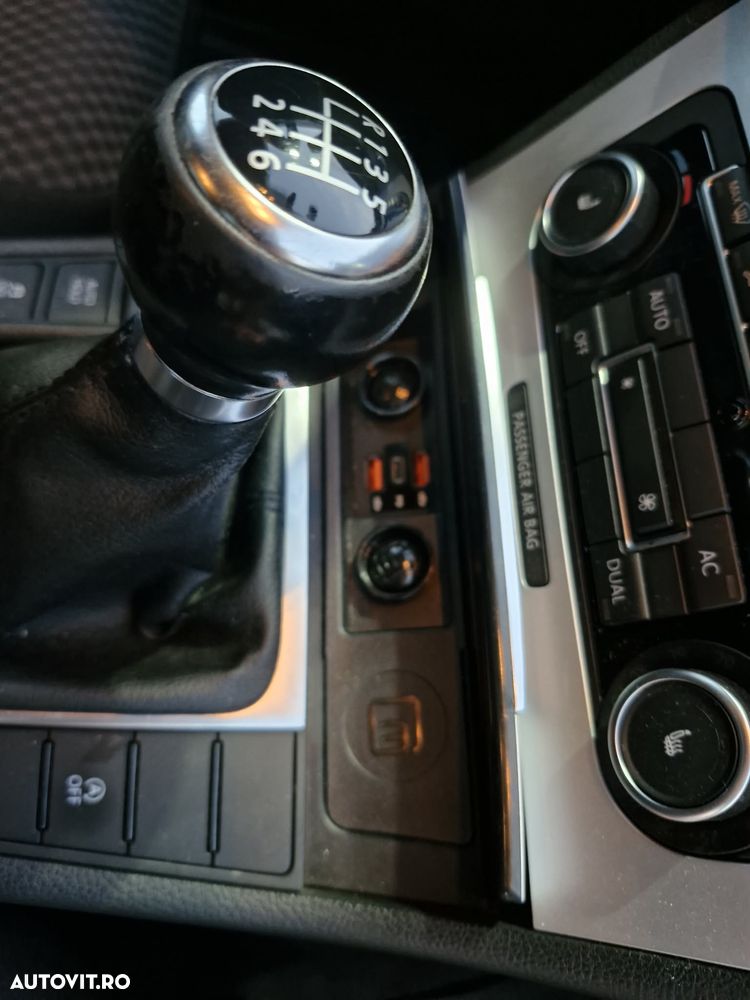 Volkswagen Passat 1.6 TDI BlueMotion - 7