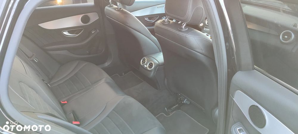 Mercedes-Benz Klasa C 200 d 9G-TRONIC AMG Line - 26