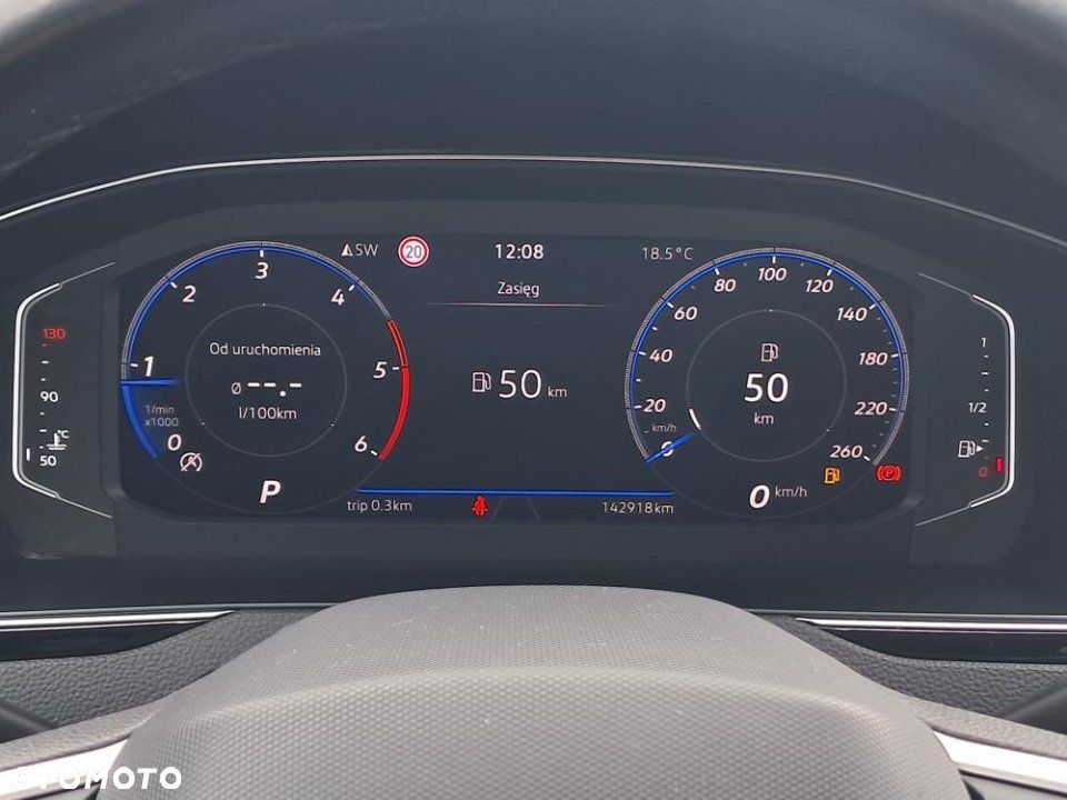 Volkswagen Passat - 28