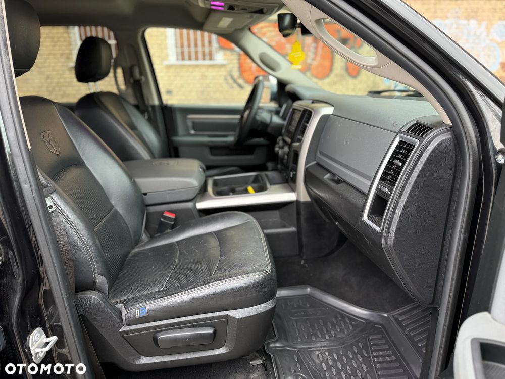 RAM 1500 - 10