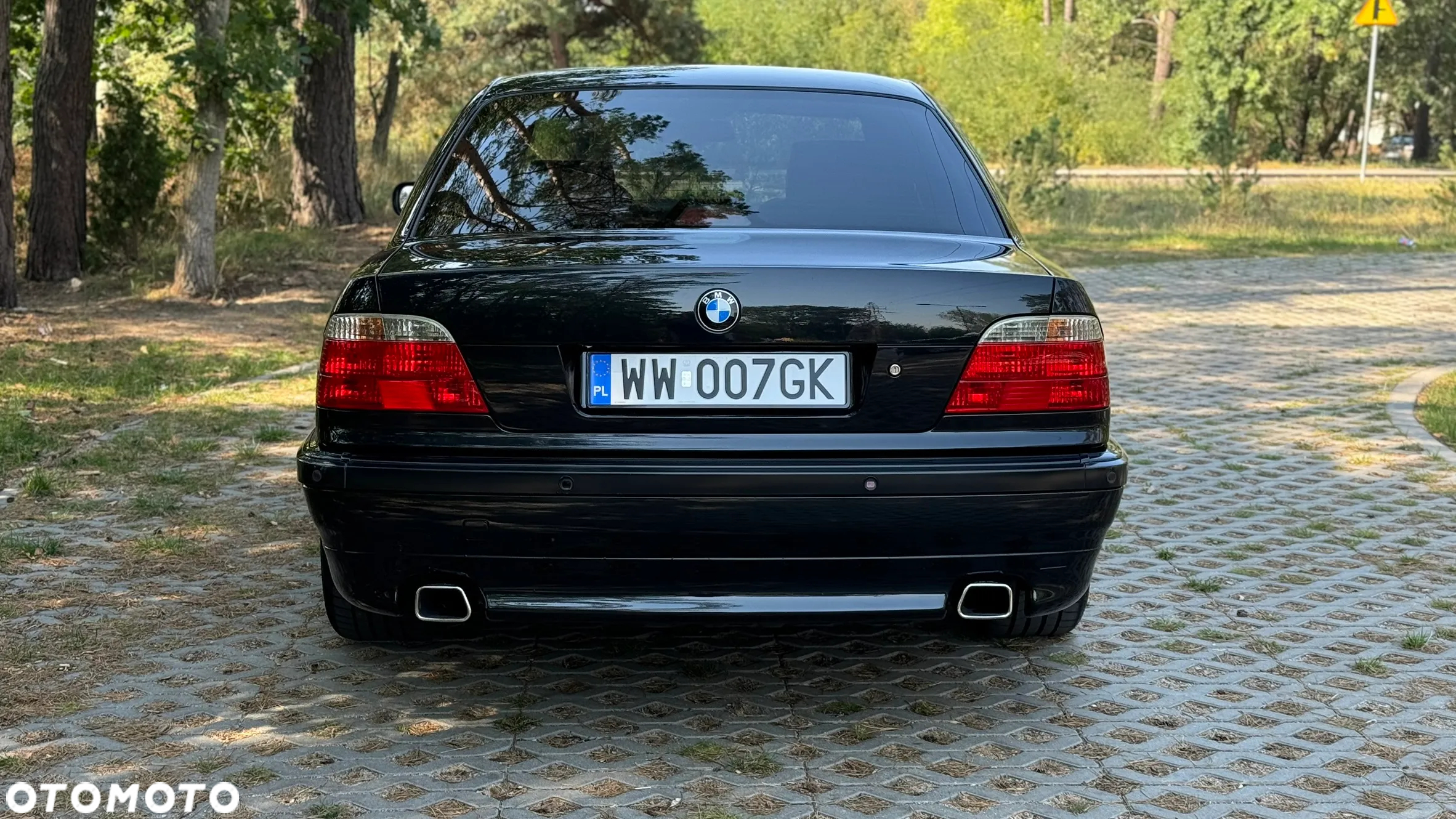 BMW Seria 7 740i - 5