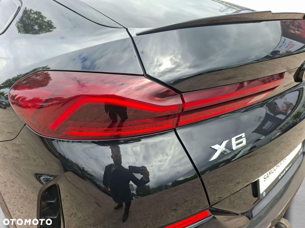 BMW X6 xDrive40d mHEV - 22