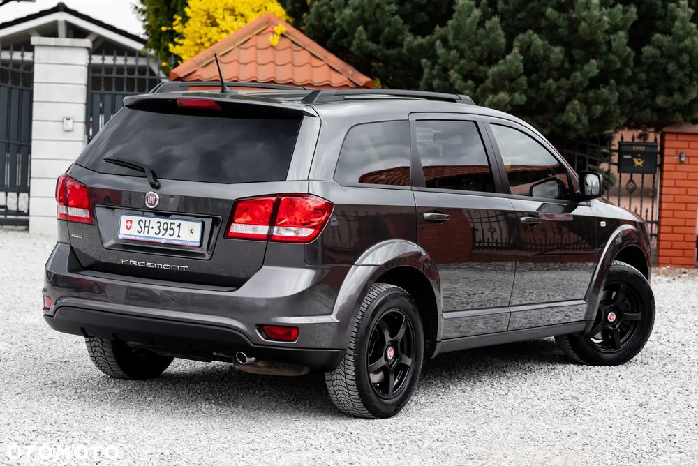 Fiat Freemont 2.0 Multijet 16V DPF Automatik Allrad Black Code - 8
