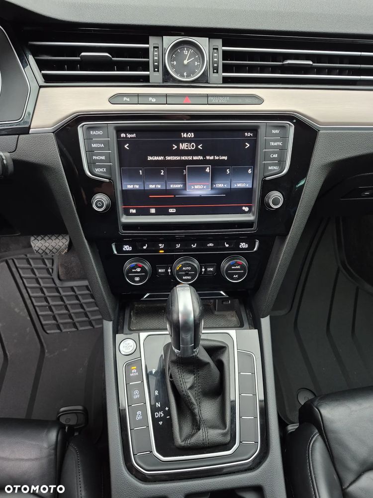 Volkswagen Passat 2.0 TDI SCR (BlueMotion Tech) 4Motion D Highline - 26