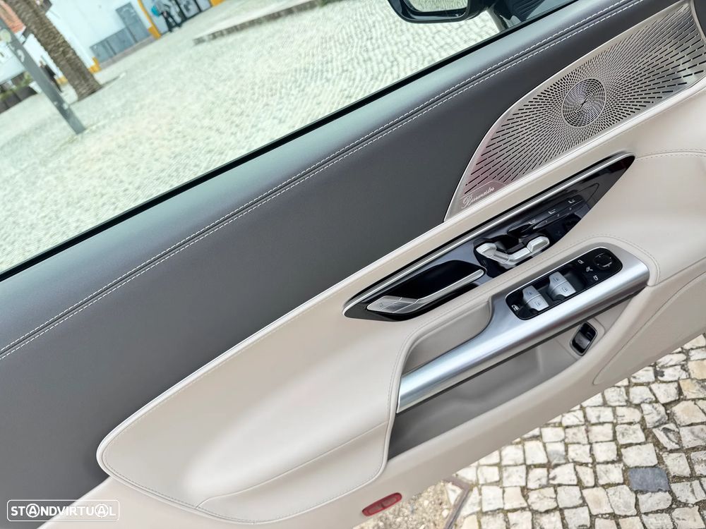 Mercedes-Benz SL 63 AMG 4Matic+ - 14