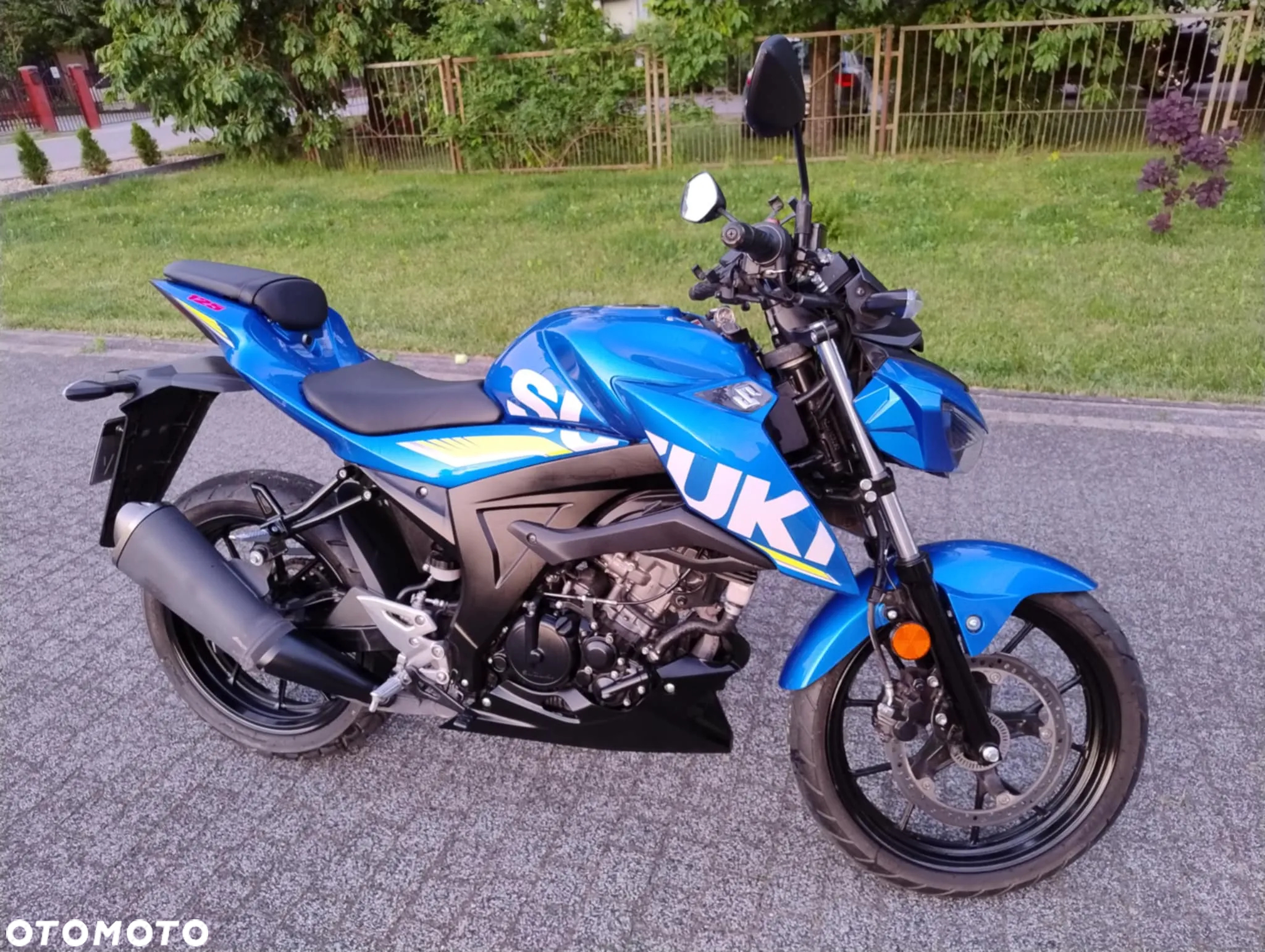 Suzuki GSX - 3