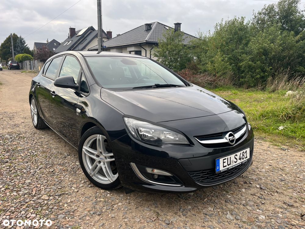 Opel Astra 1.6 Turbo 150 Jahre - 15
