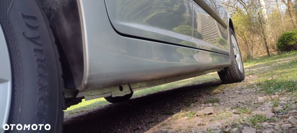 Peugeot 207 1.4 16V Trendy - 30