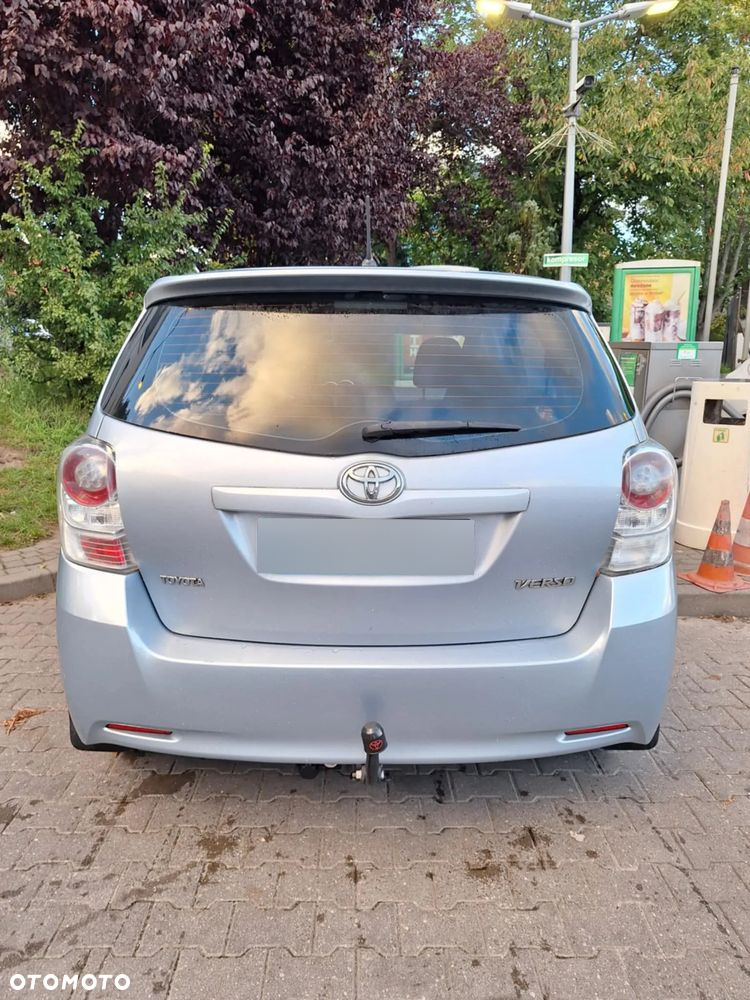 Toyota Verso 2.0 D-4D Luna 7os - 16