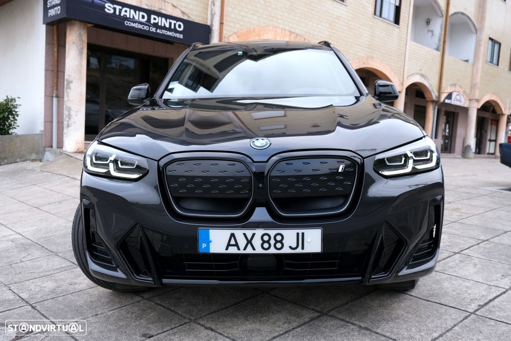 BMW iX3 M Sport Impressive - 3