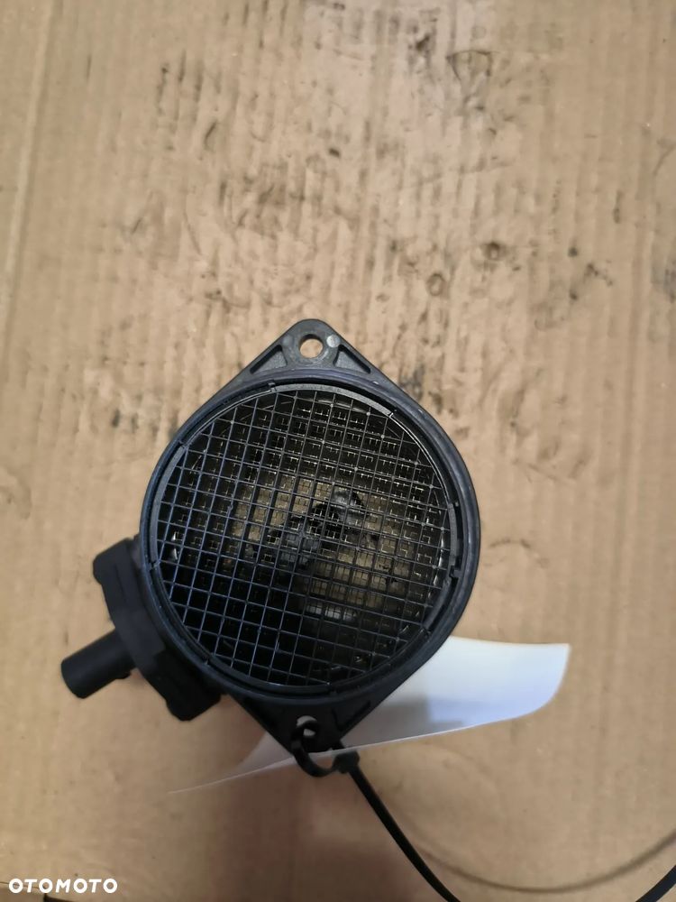 Przepływomierz masowy powietrza MAF  07C906461A  0280218143  AUDI A8 D3 - 5