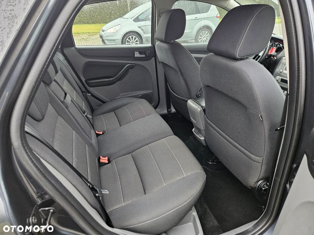 Ford Focus 1.8 Titanium - 28