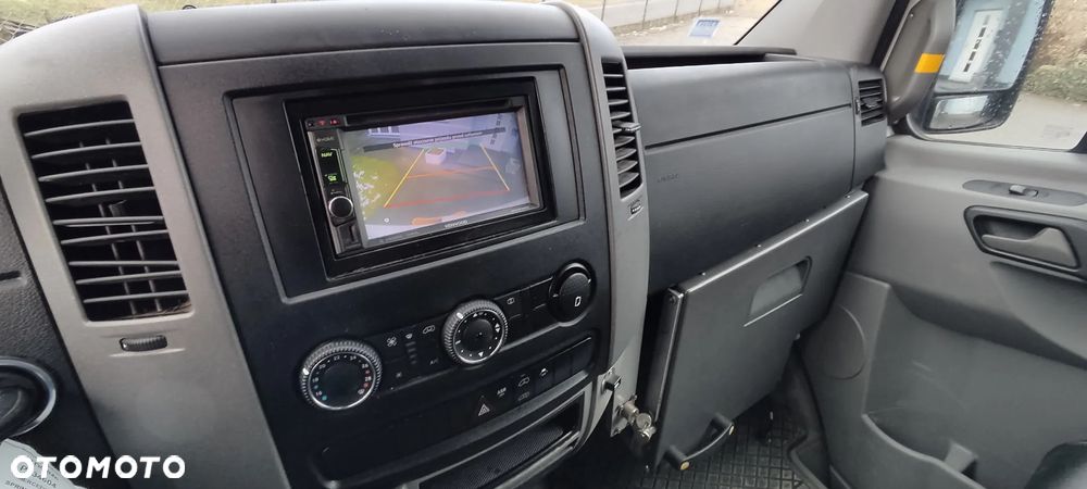 Mercedes-Benz Sprinter L2H2 - 24