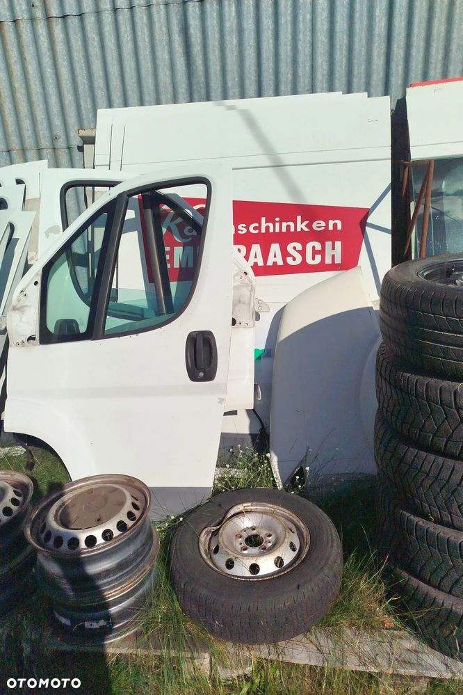 Ducato III i lift Boxer Jumper II 06-14r zderzak przód -prawy / lewy bez halogenu 120zł, błotnik przód prawy / lewy 100zł, mechanizm wycieraczki -120zł, belka zderzaka przód 120zł/szt listwa pod lampę prawa 50zł/sztuka, nad lampę 30zł/sztuka, maska 150zł/sztuka, lampa przód 150-200zł/sztuka prawa lub lewa, drzwi przód prawe / lewe 250zł/szt, drzwi tył H1 H2 OD 400zł-, koła 15" 16", opony, felgi  i inne - 8