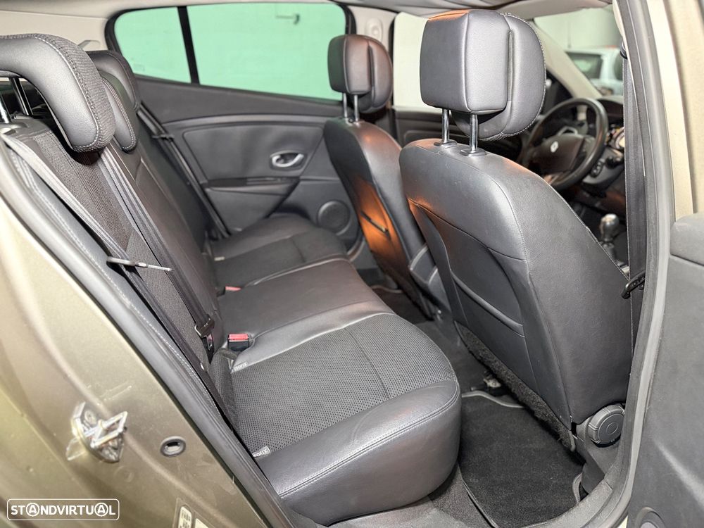Renault Mégane 1.5 dCi Dynamique S - 10