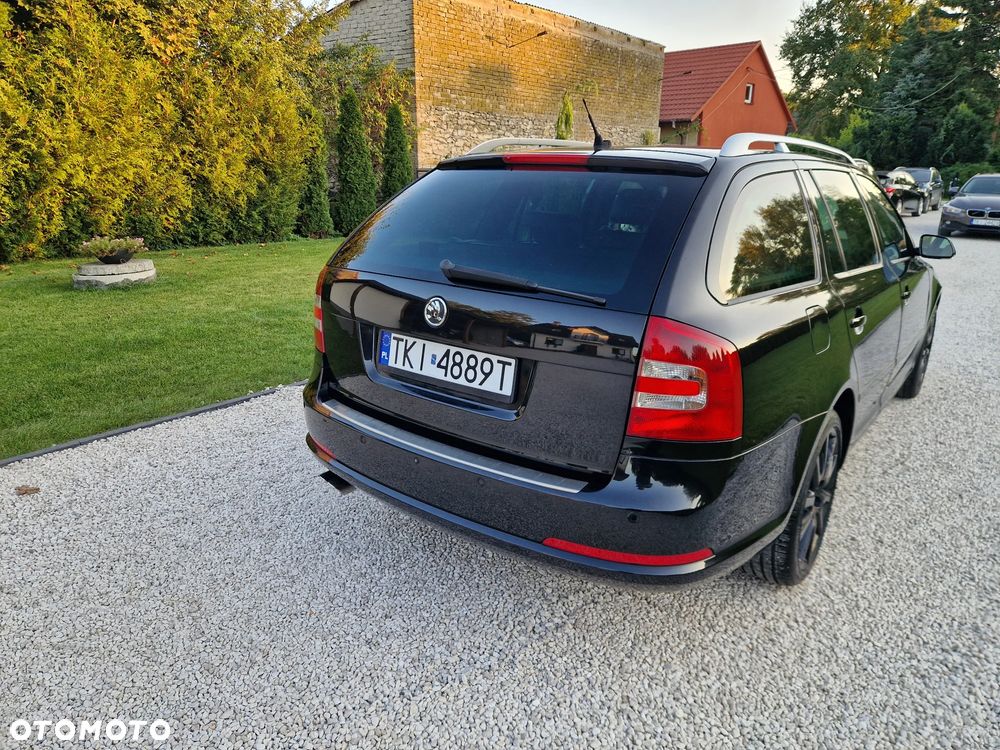 Skoda Octavia 2.0 TDI DPF DSG RS - 18