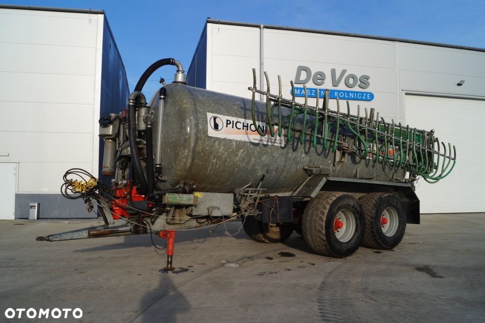 Pichon Wóz Asenizacyjny TCI 20700 z Rampą 15m - 1