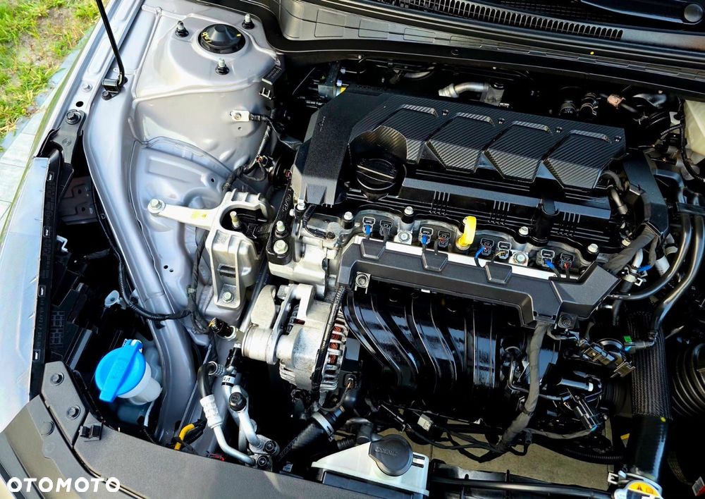 Hyundai Elantra 1.6 Smart - 35
