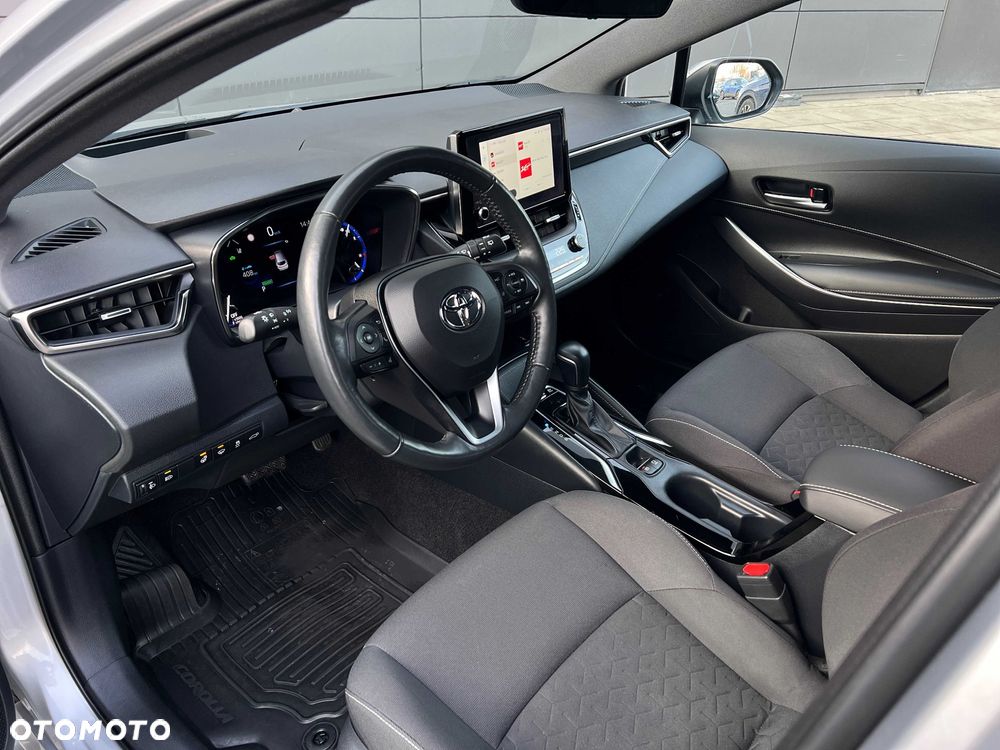 Toyota Corolla 1.8 Hybrid GPF Executive - 19