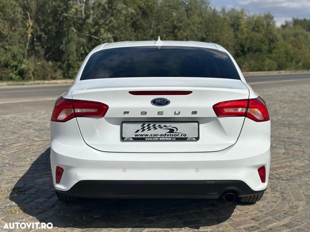 Ford Focus 1.0 EcoBoost MHEV Titanium X - 11
