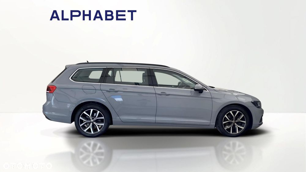 Volkswagen Passat - 6