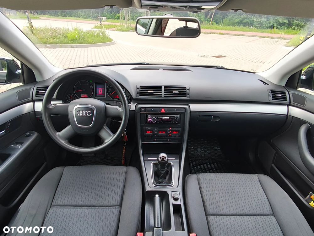 Audi A4 Avant 1.6 - 8